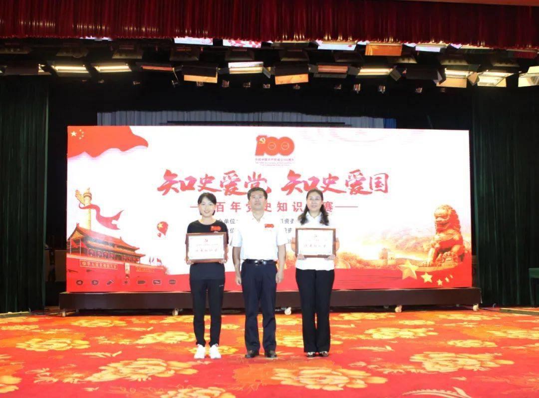 沃克为出轨生下私生子忏悔:开云称他很抱歉,不是故意的,都是他的错